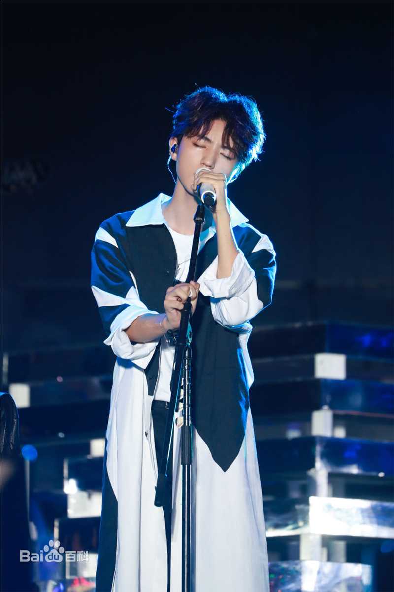 王俊凯(Karry)五周年粉丝见面会素颜照相册