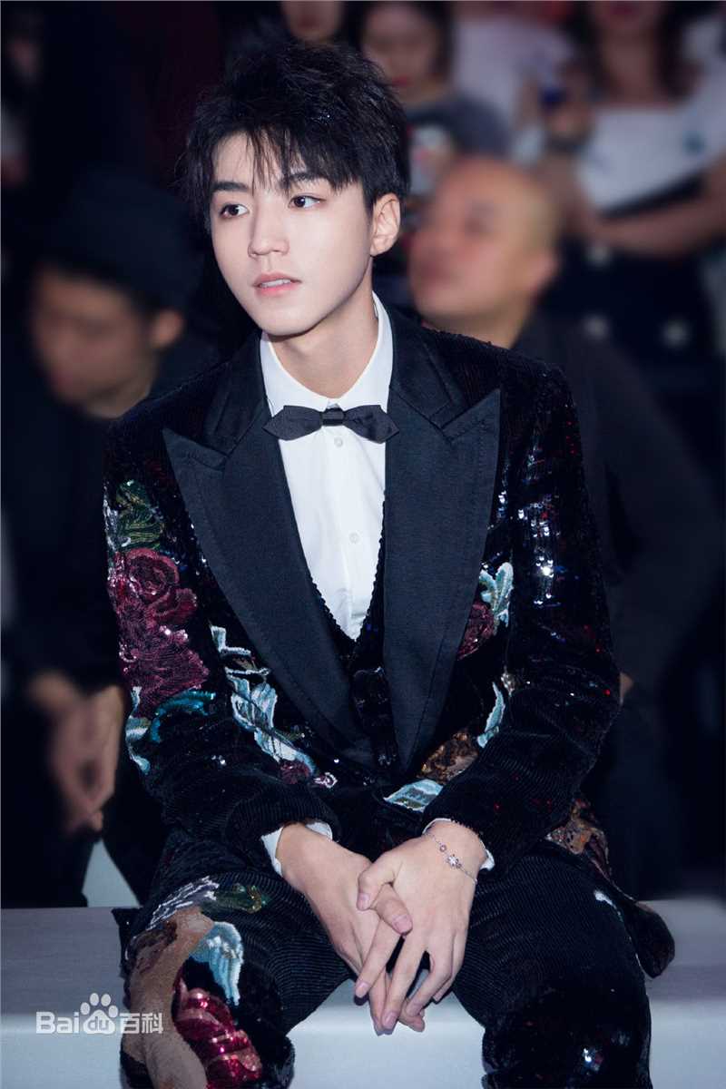 王俊凯(Karry)时尚活动图册性感图片图集