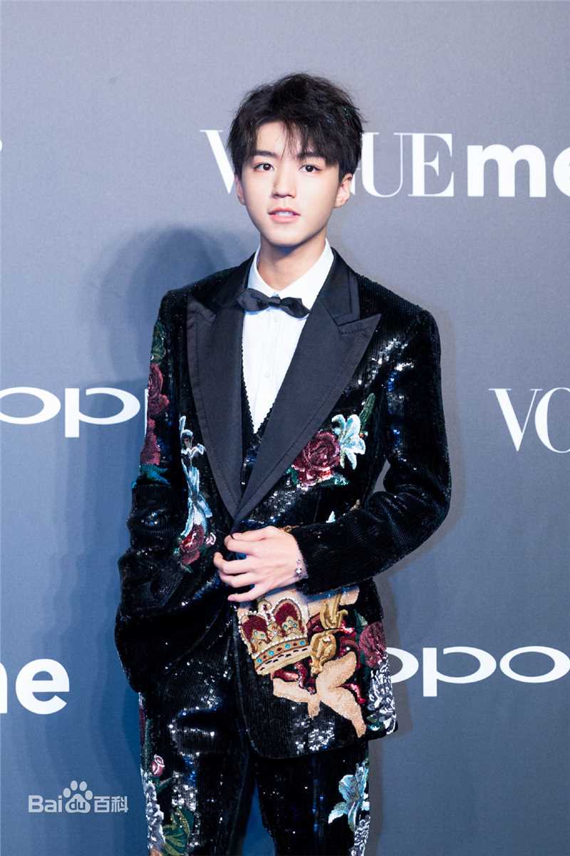 王俊凯(Karry)时尚活动图册性感图片图集