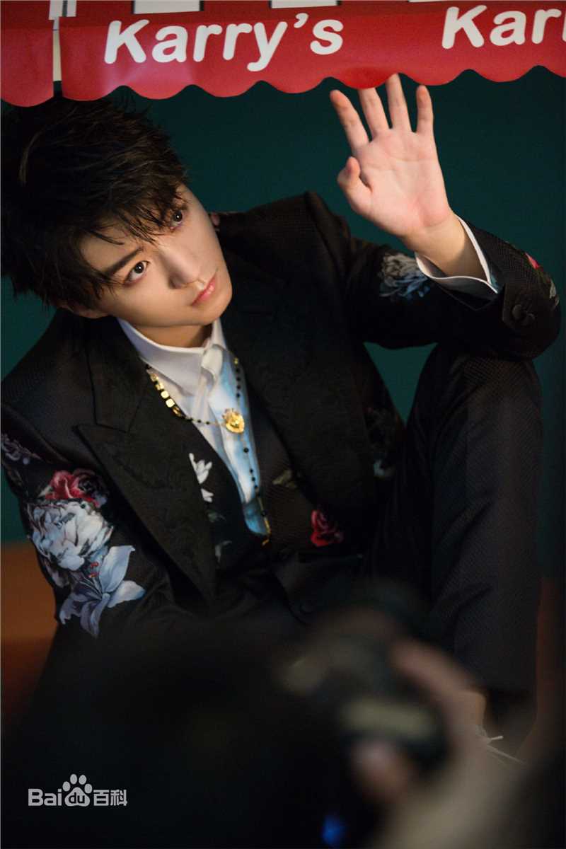 最优质王俊凯(Karry)在《红秀GRAZIA》第381期中的