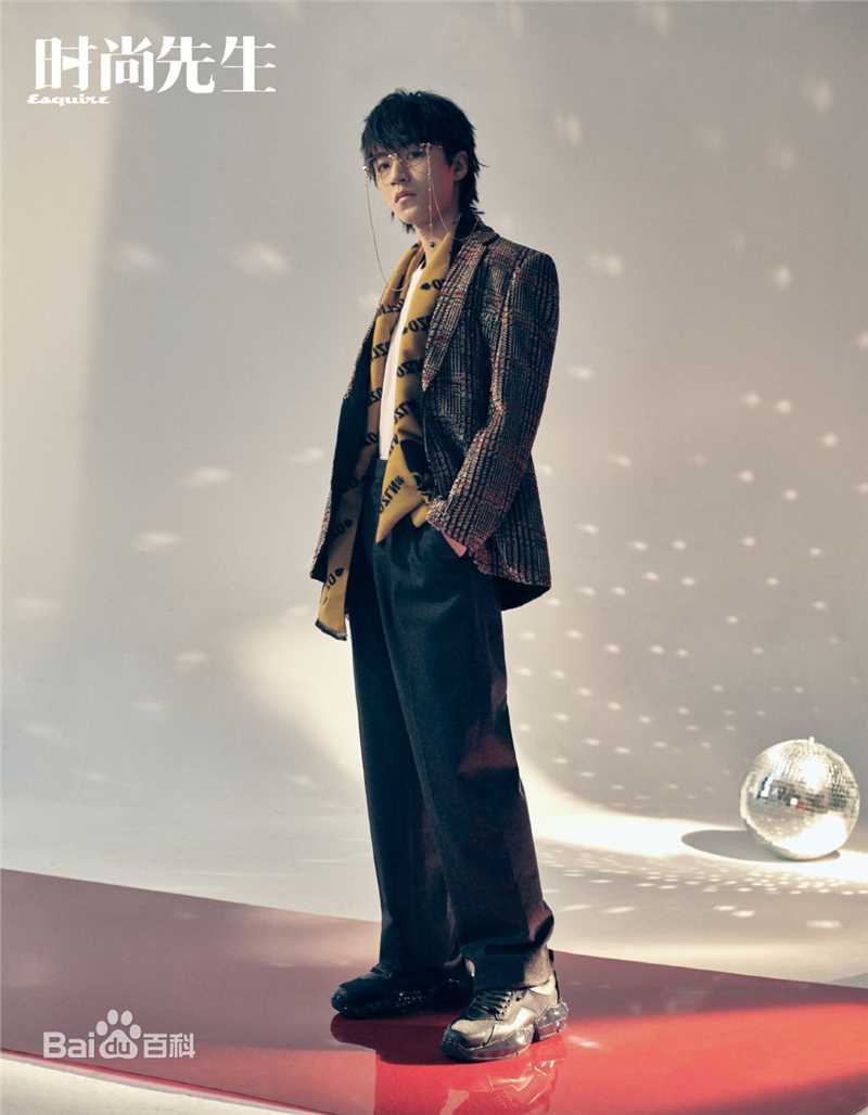 最新王俊凯(Karry)在《时尚先生Esquire》2019/07中的壁纸