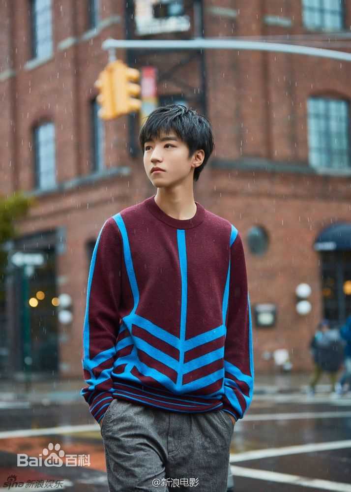 王俊凯(Karry)纽约初秋街拍生活照相册