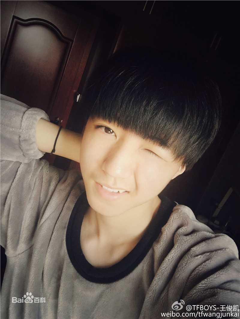 王俊凯(Karry)微博图册（二）壁纸壁纸