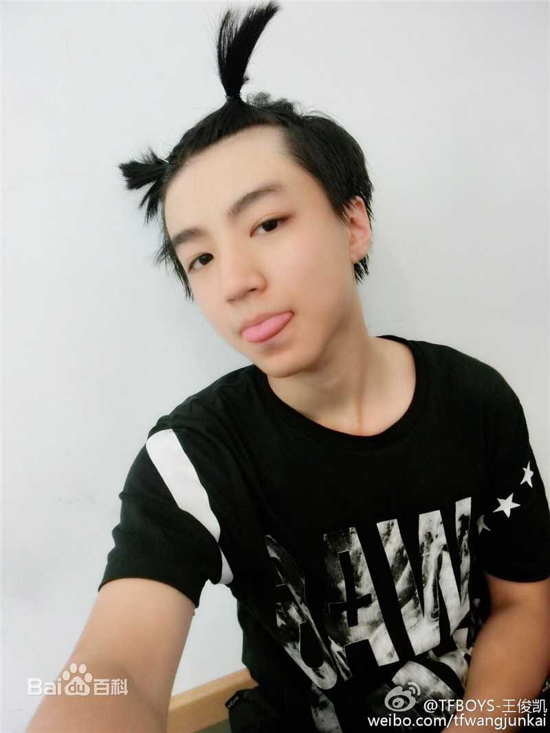 王俊凯(Karry)微博图册（二）壁纸壁纸