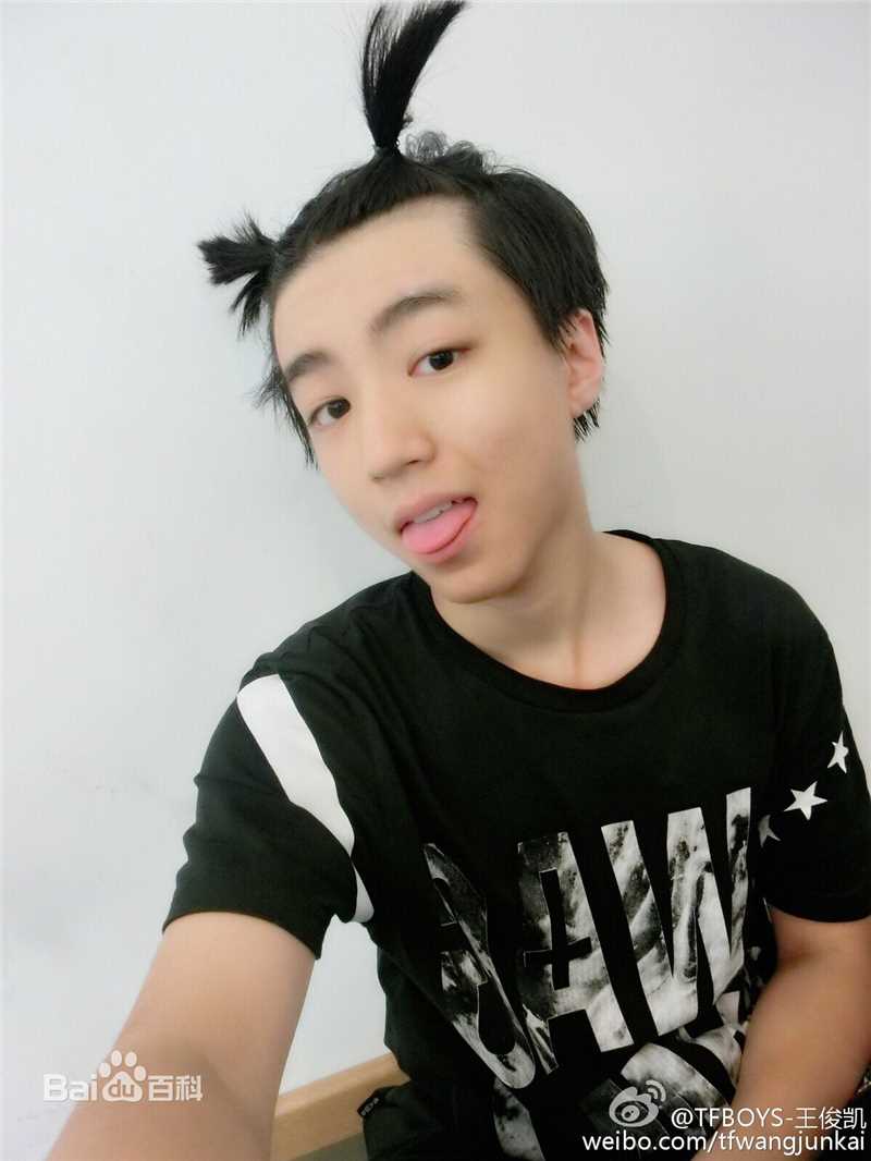 王俊凯(Karry)微博图册（二）壁纸壁纸