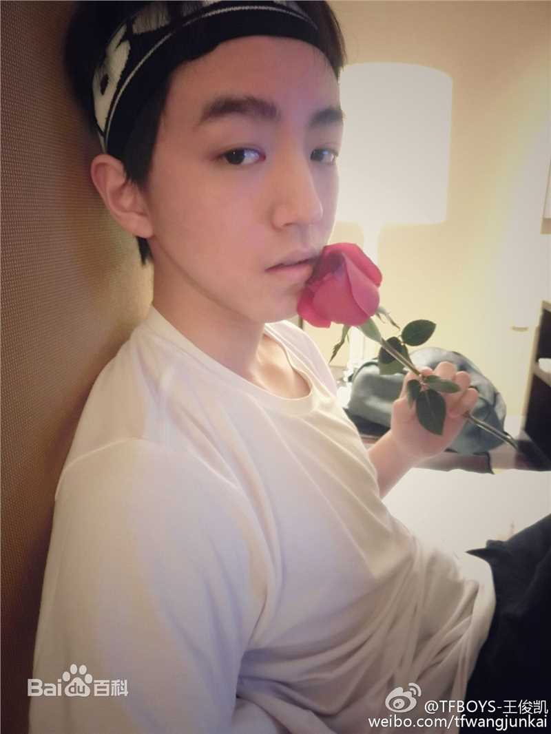 王俊凯(Karry)微博图册（二）壁纸壁纸