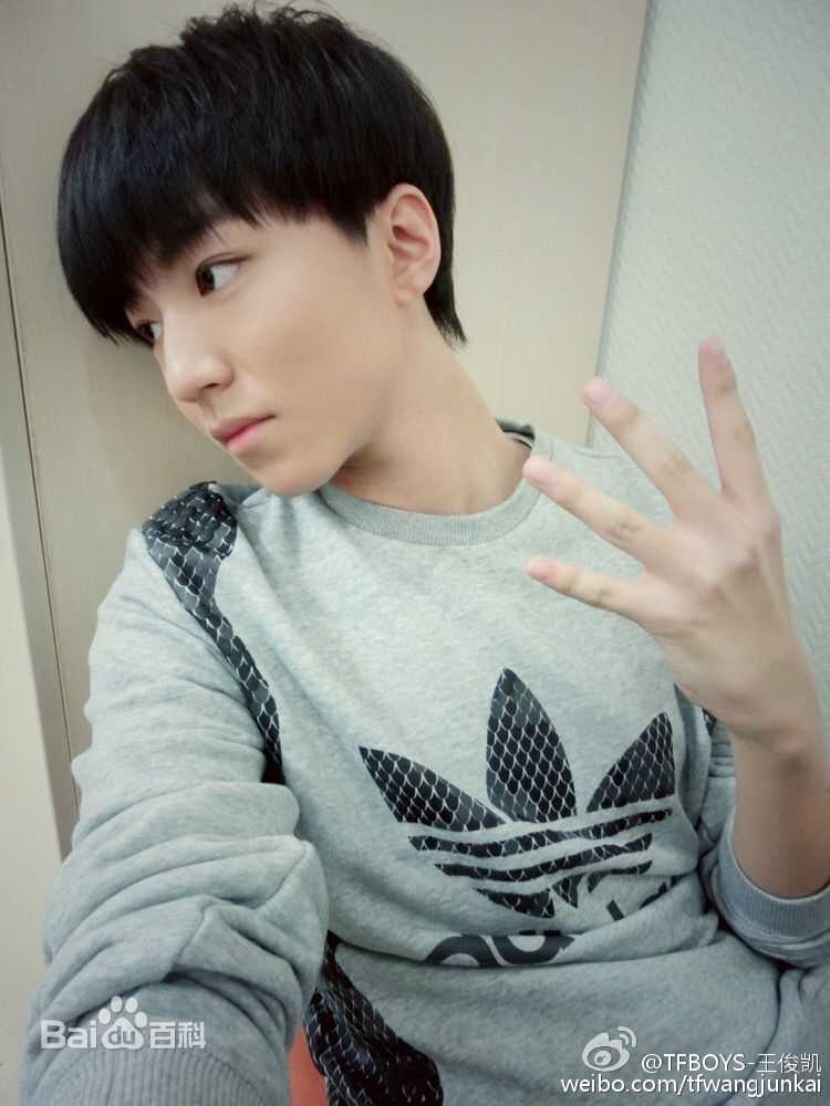 王俊凯(Karry)微博图册（二）壁纸壁纸