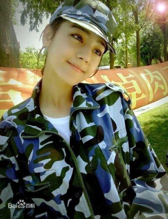 迪丽热巴·迪力木拉提(Dilraba)个人生活照前后照片