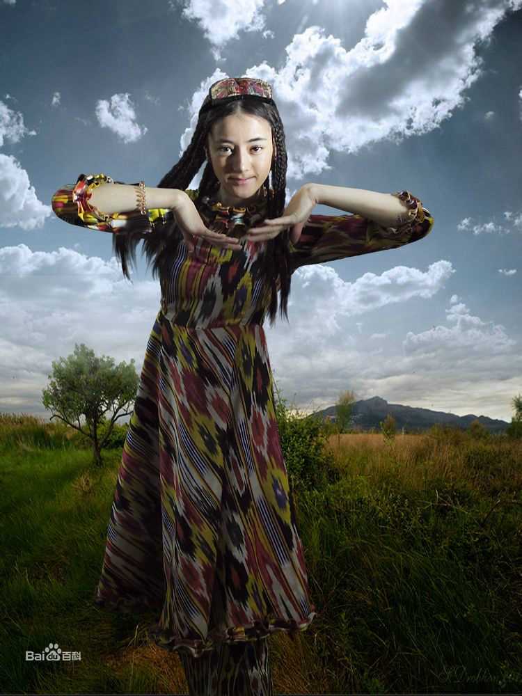 高清迪丽热巴·迪力木拉提(Dilraba)在《阿娜尔罕》中的图集