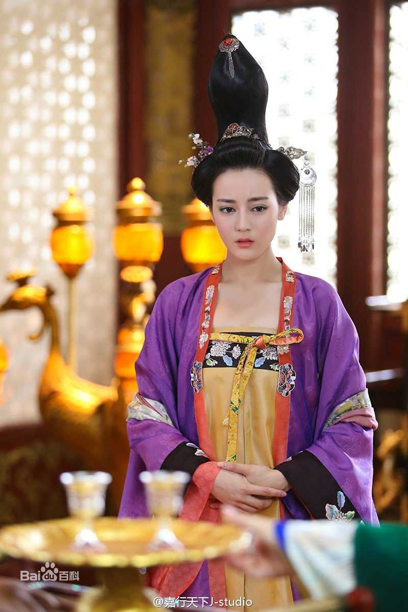 迪丽热巴·迪力木拉提(Dilraba)在《美人制造》中的