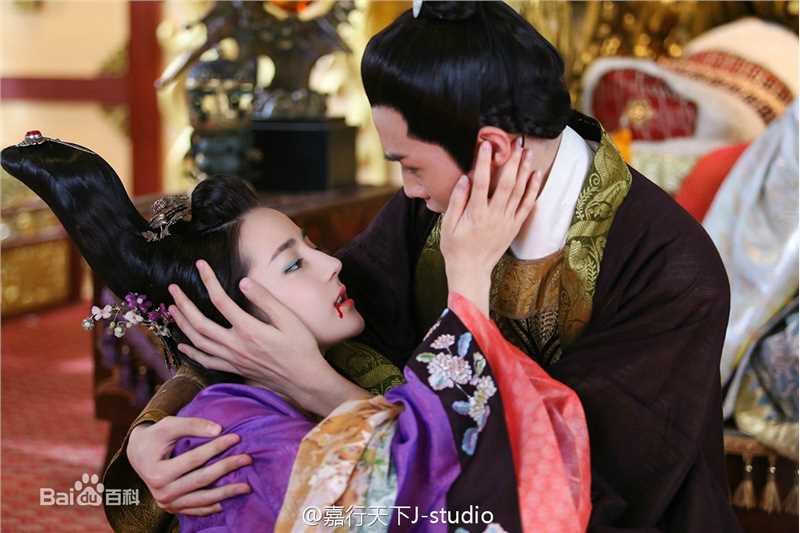 迪丽热巴·迪力木拉提(Dilraba)在《美人制造》中的