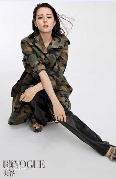 迪丽热巴·迪力木拉提(Dilraba)VOGUE服饰与美容壁纸壁纸