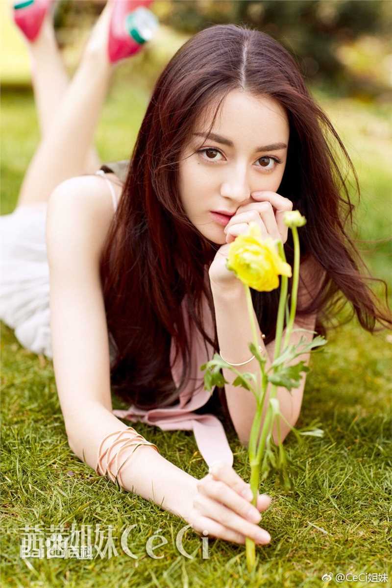 最优质迪丽热巴·迪力木拉提(Dilraba)在《茜茜姐妹》17年3月刊中的相册