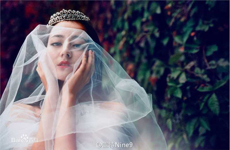 最优质迪丽热巴·迪力木拉提(Dilraba)在《茜茜姐妹》17年3月刊中的相册