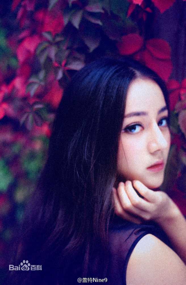 最优质迪丽热巴·迪力木拉提(Dilraba)在《茜茜姐妹》17年3月刊中的相册