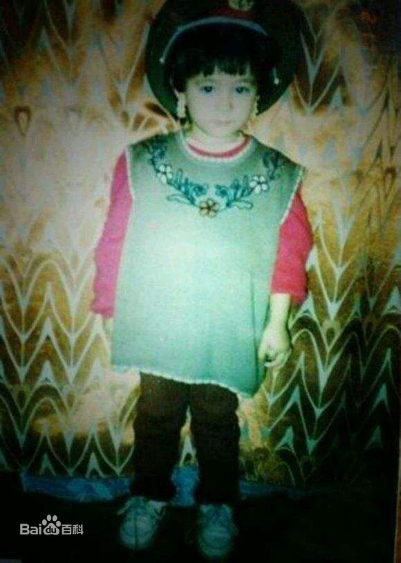 迪丽热巴·迪力木拉提(Dilraba)迪丽热巴早年图册前后照片