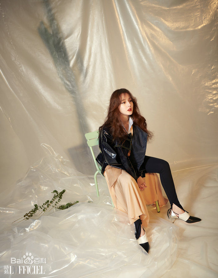 迪丽热巴·迪力木拉提(Dilraba)时装LOFFICIEL前后照片