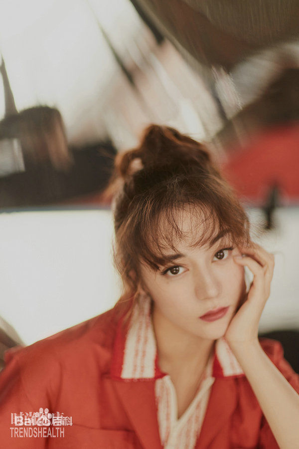 迪丽热巴·迪力木拉提(Dilraba)时尚健康前后照片