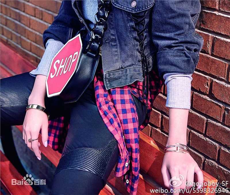 最新迪丽热巴·迪力木拉提(Dilraba)在08《红秀GRAZIA》中的壁纸