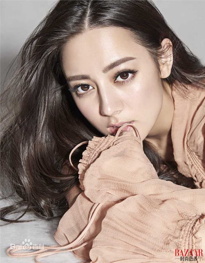 最优质迪丽热巴·迪力木拉提(Dilraba)在06《时尚芭莎》中的相册