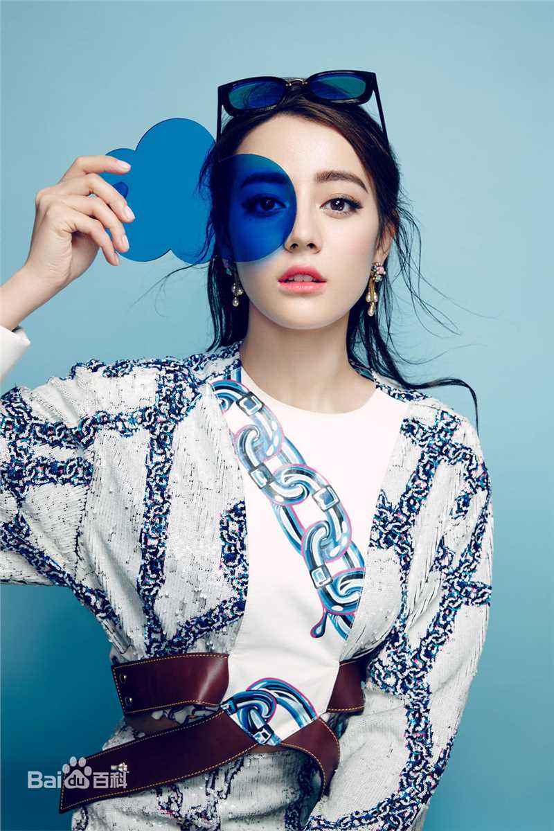 最优质迪丽热巴·迪力木拉提(Dilraba)在06《时尚芭莎》中的相册