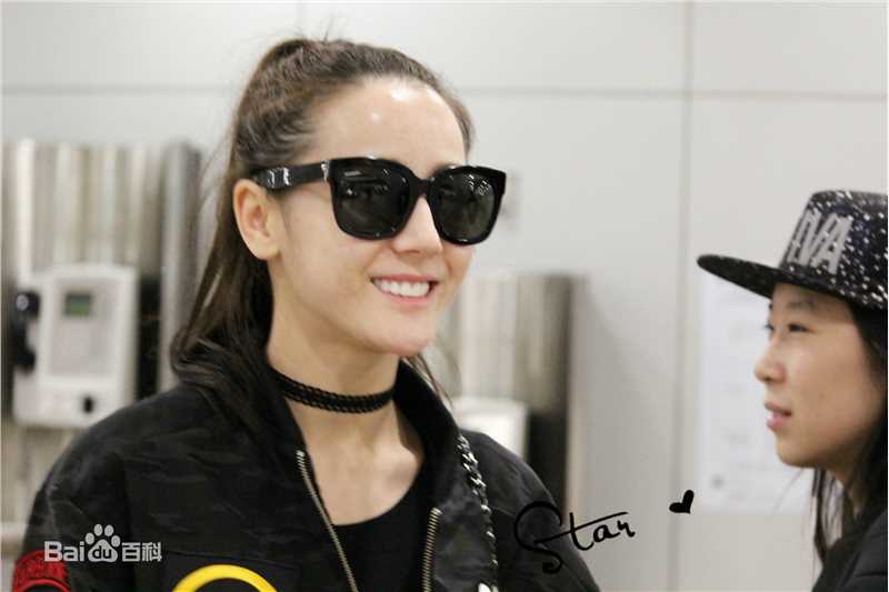 迪丽热巴·迪力木拉提(Dilraba)21 机场look图册