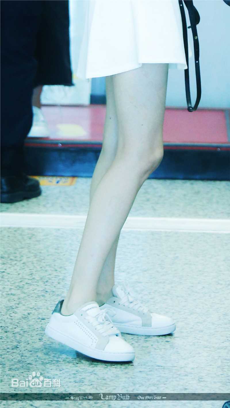 迪丽热巴·迪力木拉提(Dilraba)21 机场look图册