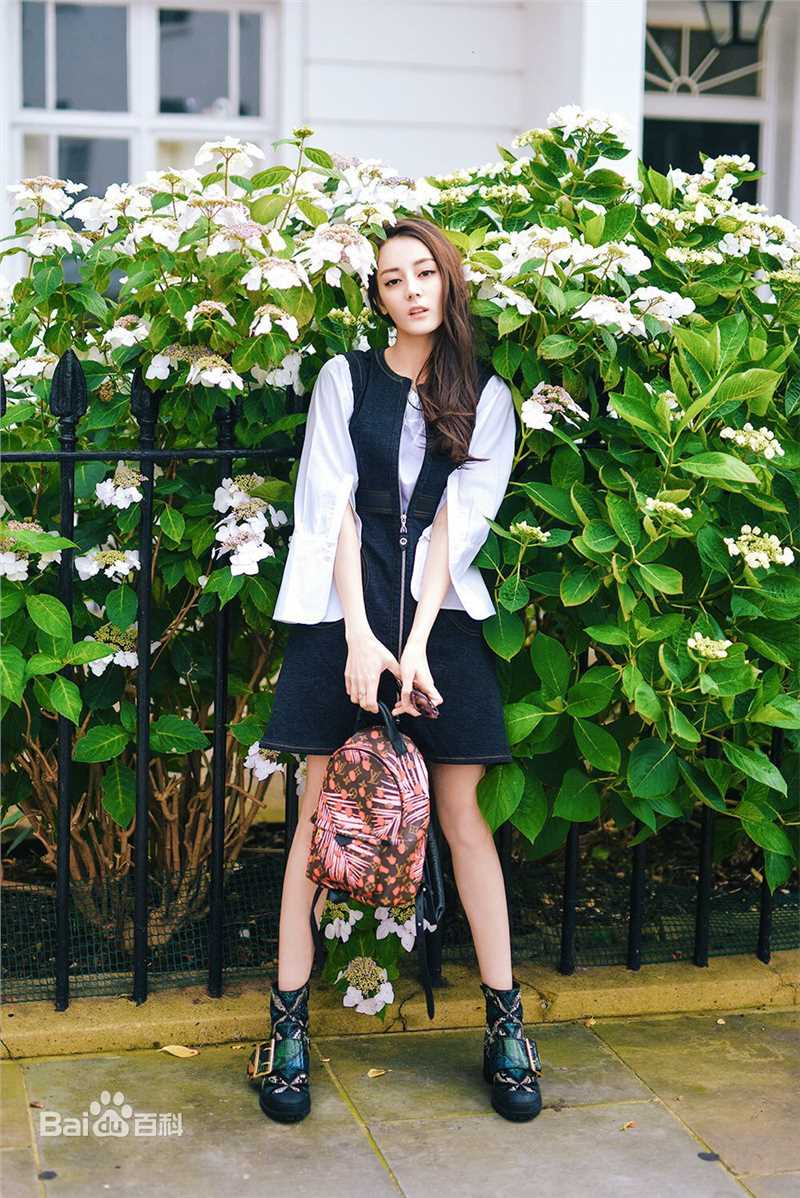 迪丽热巴·迪力木拉提(Dilraba)22 生活街拍素颜照相册