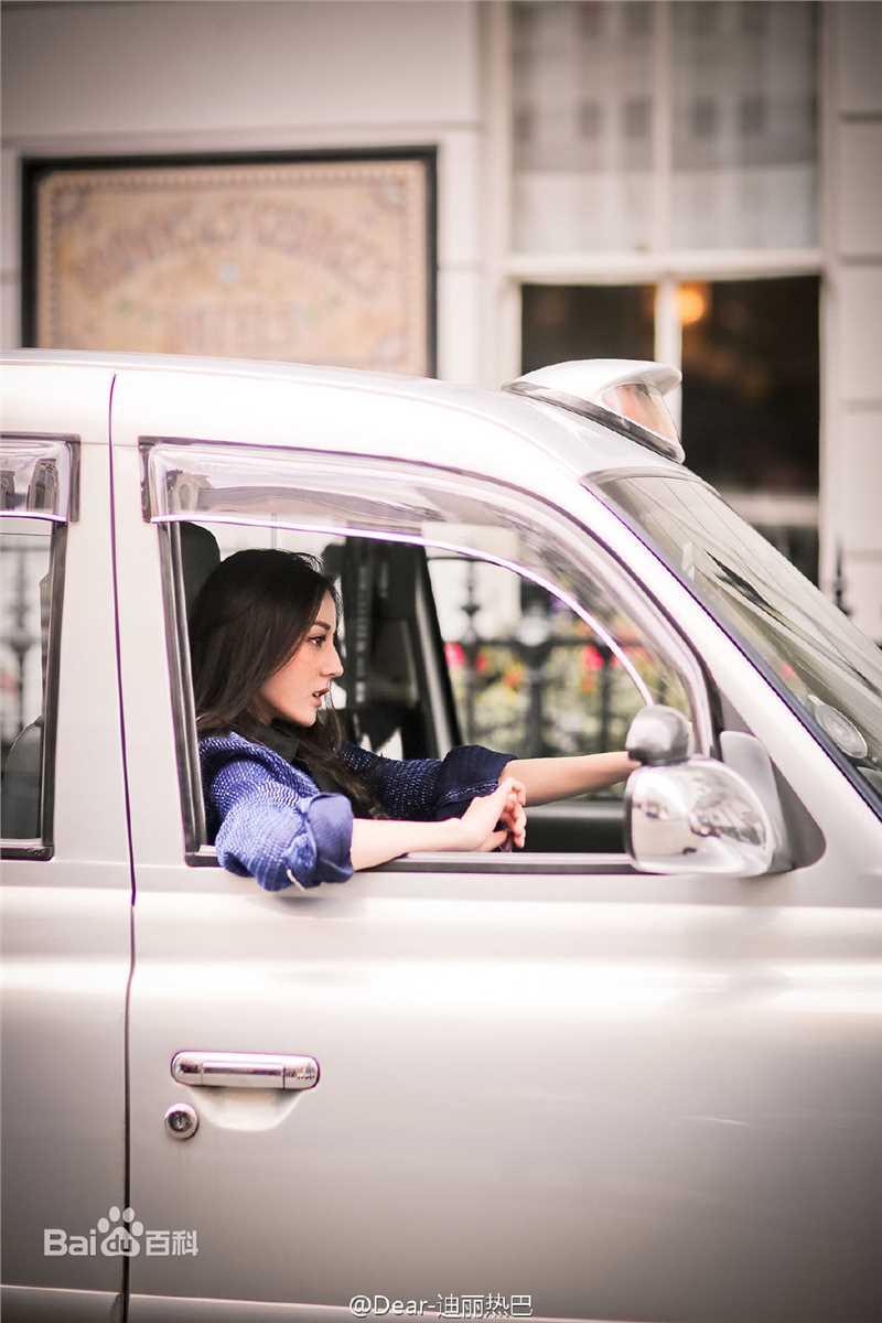 迪丽热巴·迪力木拉提(Dilraba)22 生活街拍素颜照相册