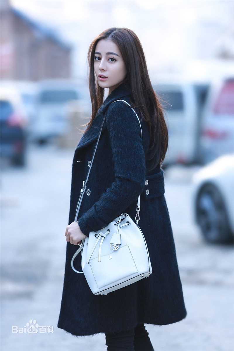 迪丽热巴·迪力木拉提(Dilraba)22 生活街拍素颜照相册