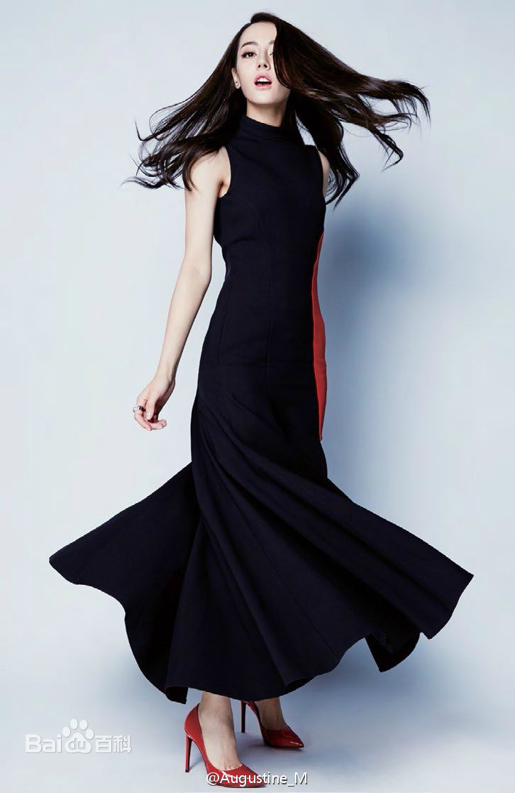 高清迪丽热巴·迪力木拉提(Dilraba)在11《伊周femina》中的图册