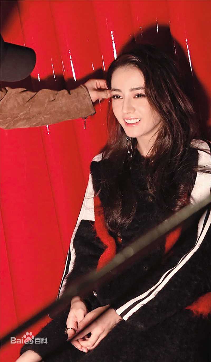 最优质迪丽热巴·迪力木拉提(Dilraba)在12《优家画报》中的相册