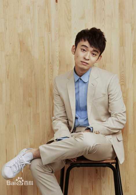 精选董子健图片