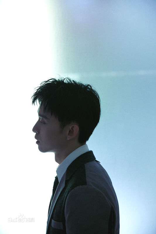 精选董子健图片