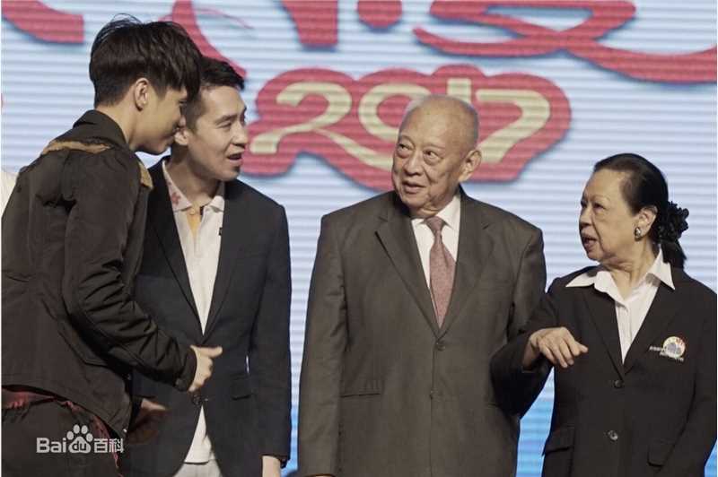 张敬轩(Hins/Hins Cheung/Cheung King Hin)军民同乐庆中秋壁纸壁纸