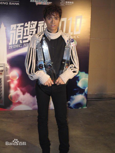 张敬轩(Hins/Hins Cheung/Cheung King Hin)颁奖礼性感图片图集