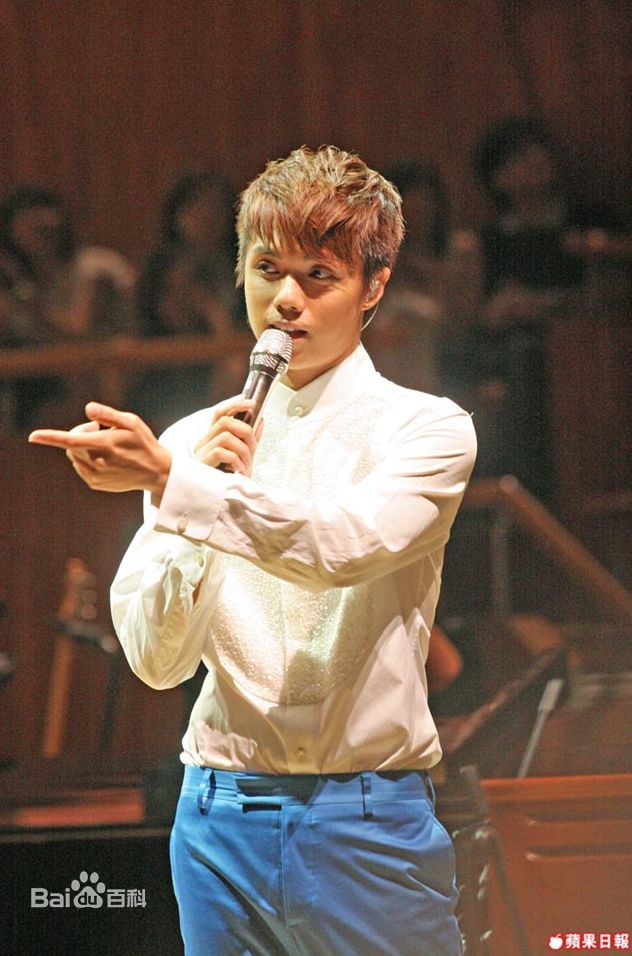 张敬轩(Hins/Hins Cheung/Cheung King Hin)音乐会照性感图片图集