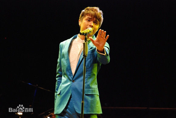 张敬轩(Hins/Hins Cheung/Cheung King Hin)音乐会照性感图片图集