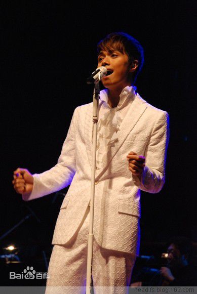 张敬轩(Hins/Hins Cheung/Cheung King Hin)音乐会照性感图片图集