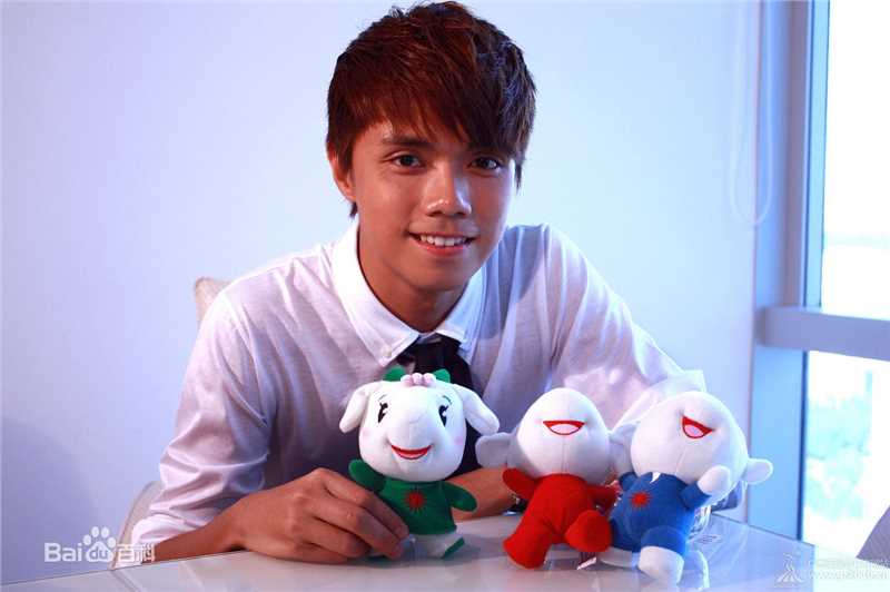 张敬轩(Hins/Hins Cheung/Cheung King Hin)专访图照前后照片