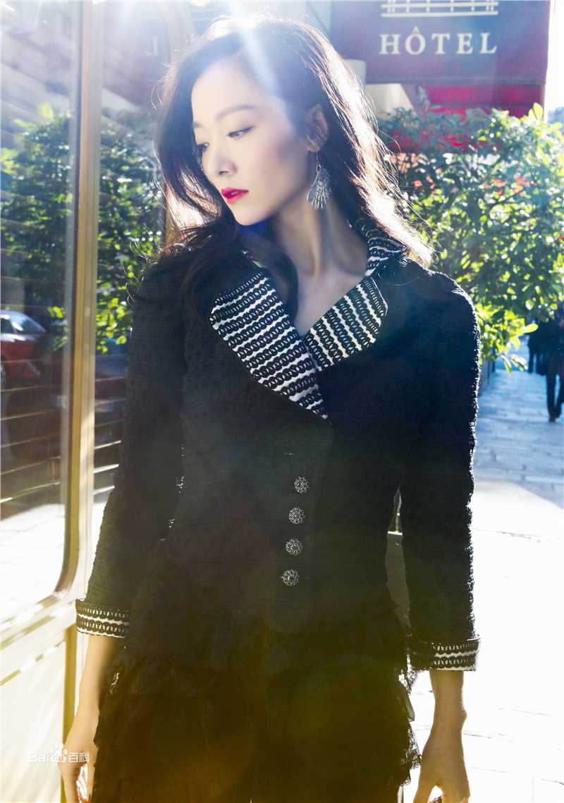 齐溪最新时尚大片素颜照相册