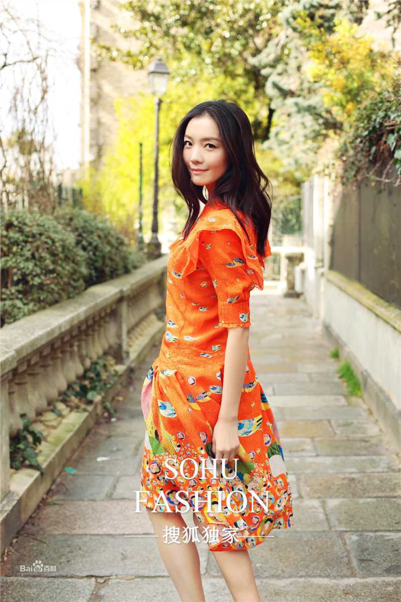 齐溪最新时尚大片素颜照相册