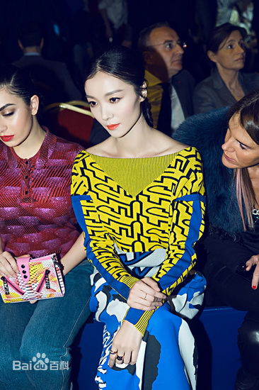 最全齐溪素颜照