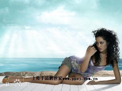 瞿颖千百度女鞋品牌形象代言人壁纸壁纸