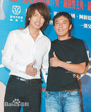 戴立忍(Leon Dai)出席活动性感图片壁纸