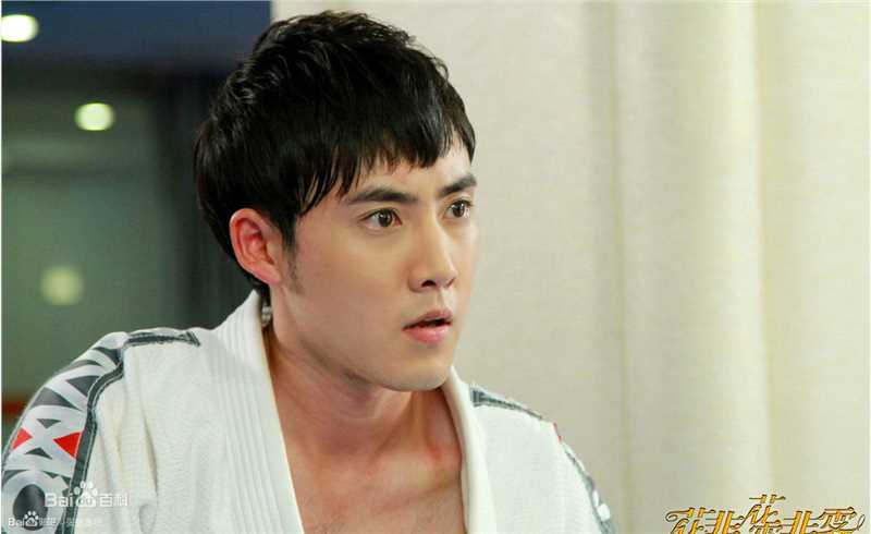 张睿(Ray)《花非花雾非雾》最新剧照