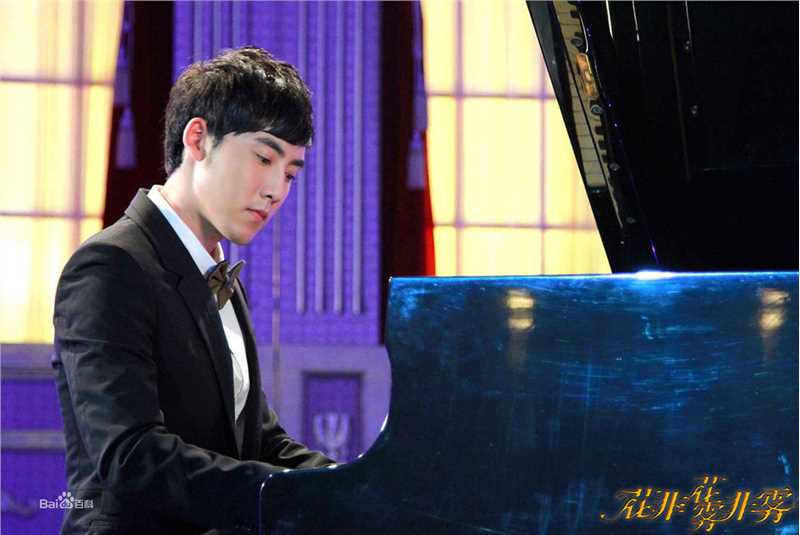 张睿(Ray)《花非花雾非雾》最新剧照