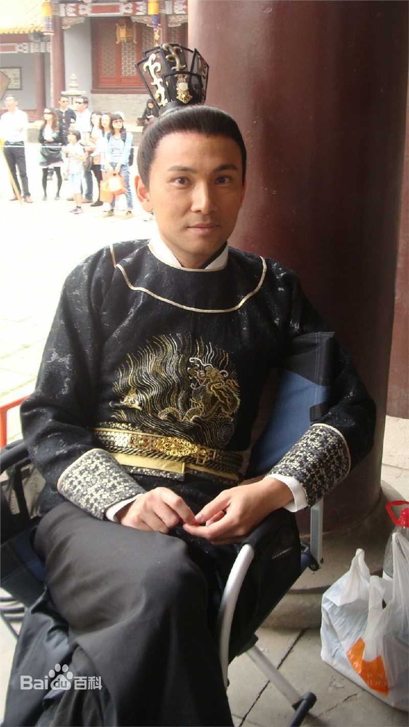 高清林文龙(Frankie Lam)在《帝锦》相关图片中的图集