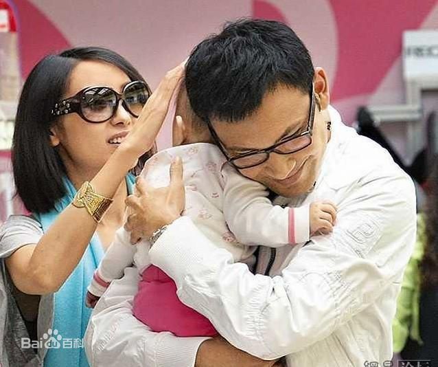 林文龙(Frankie Lam)与女儿在一起前后照片