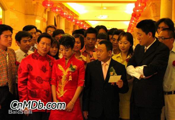 最全于震在2005年《杨德财征婚》饰演杨铜板中的壁纸